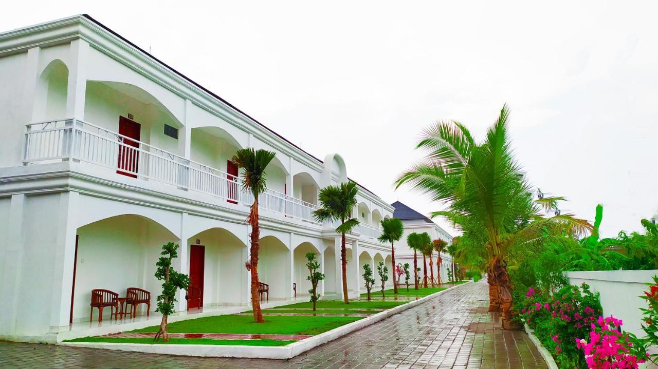 Puri Lovina Otel Dış mekan fotoğraf