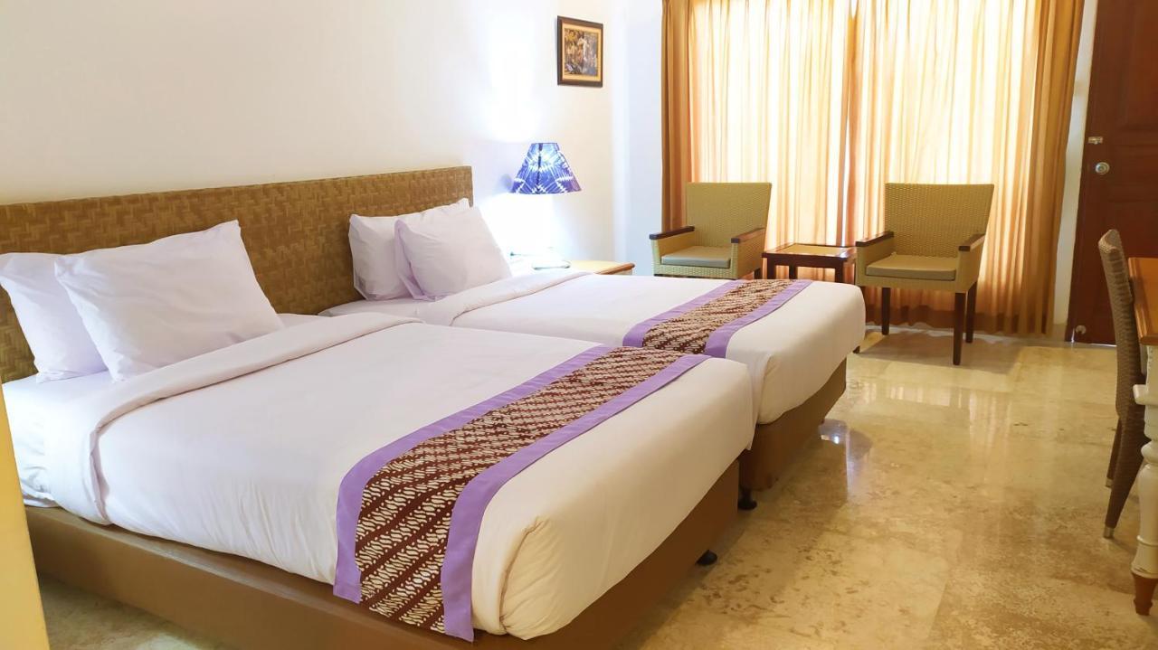 Puri Lovina Otel Dış mekan fotoğraf
