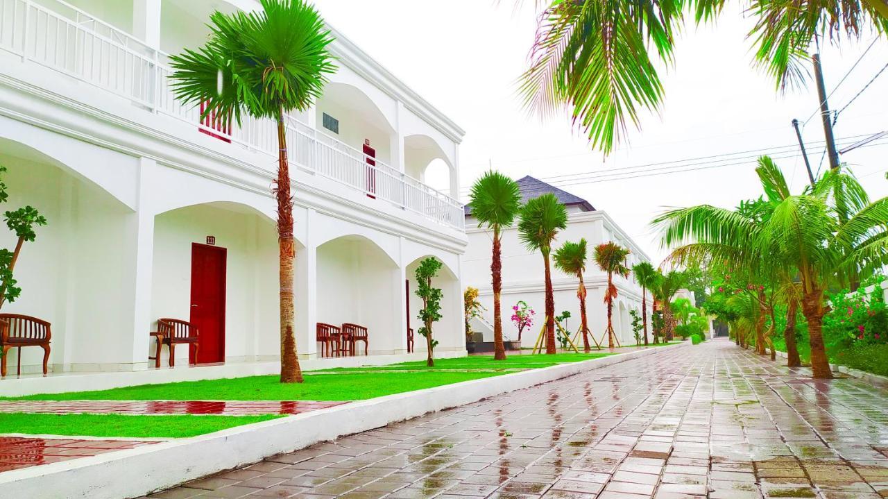 Puri Lovina Otel Dış mekan fotoğraf