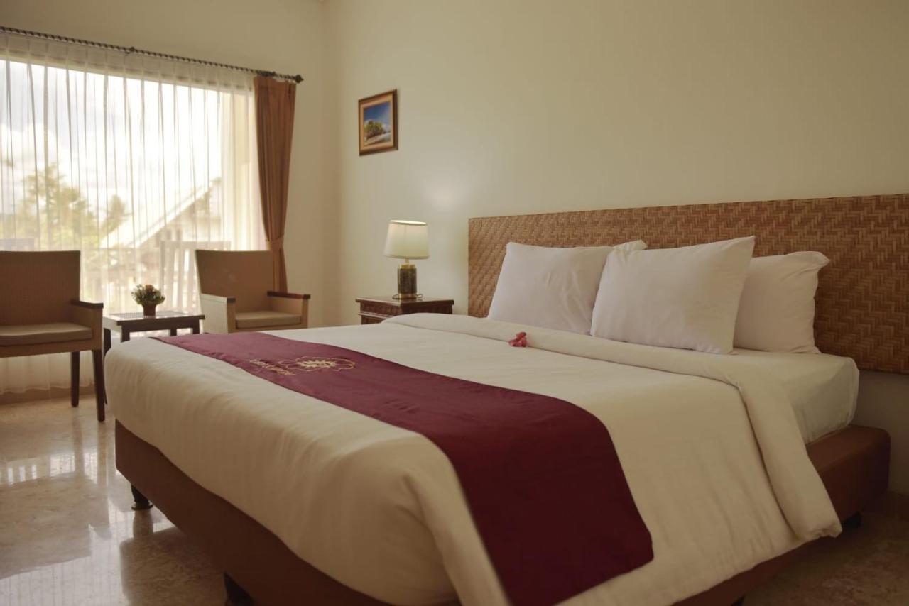 Puri Lovina Otel Dış mekan fotoğraf