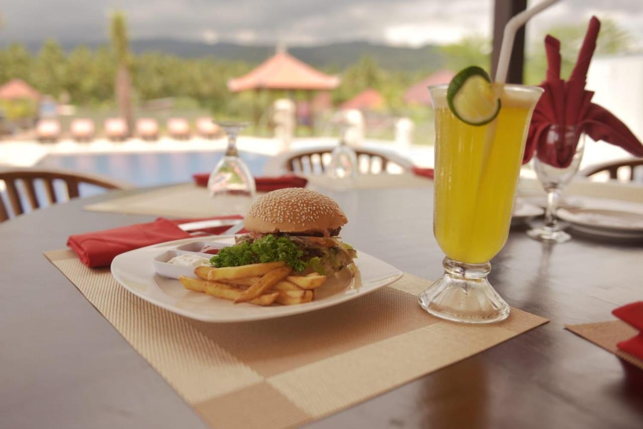 Puri Lovina Otel Dış mekan fotoğraf