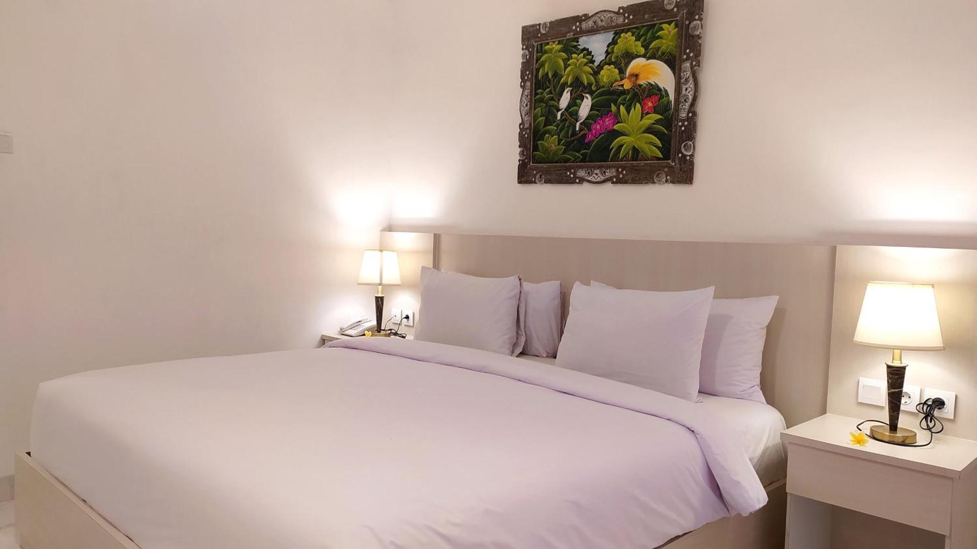 Puri Lovina Otel Dış mekan fotoğraf