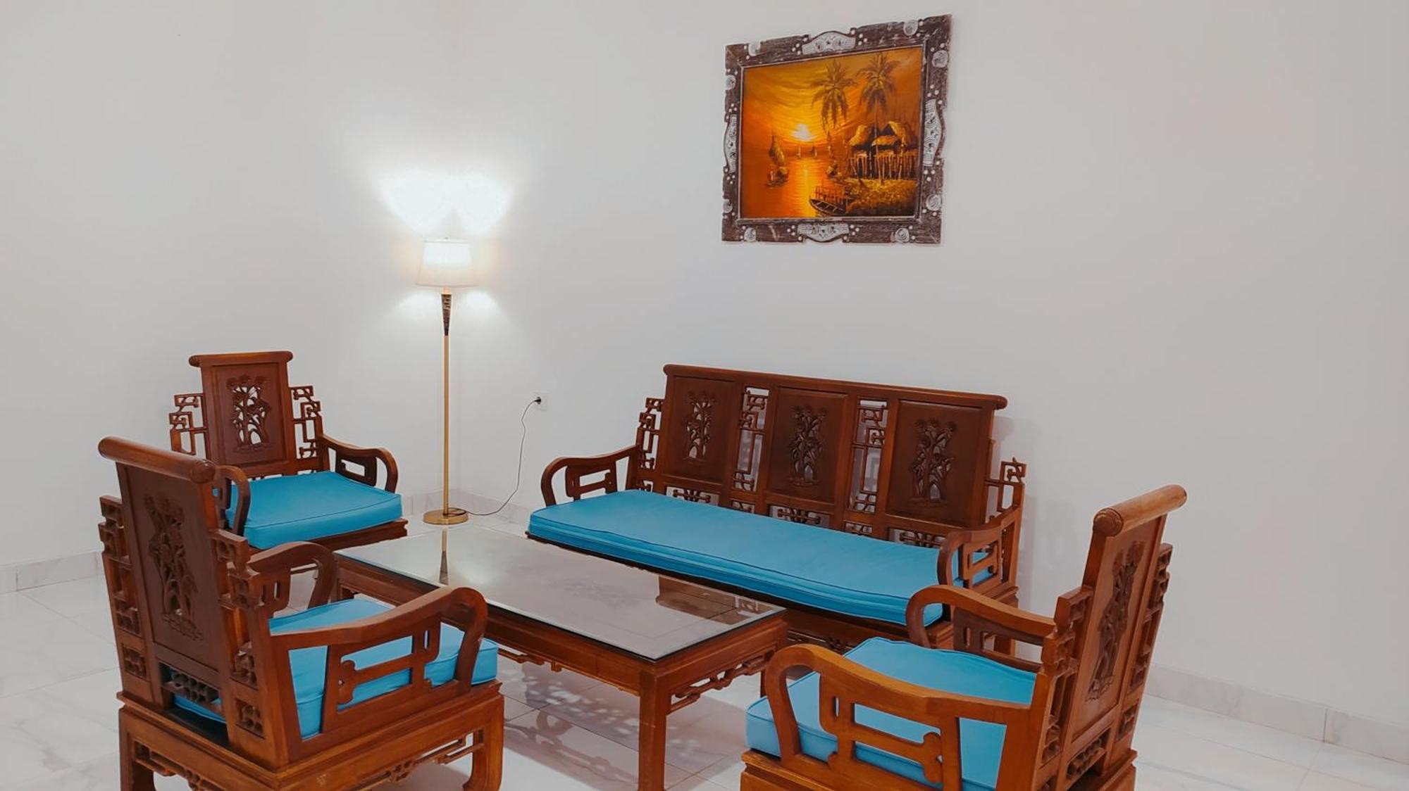 Puri Lovina Otel Dış mekan fotoğraf