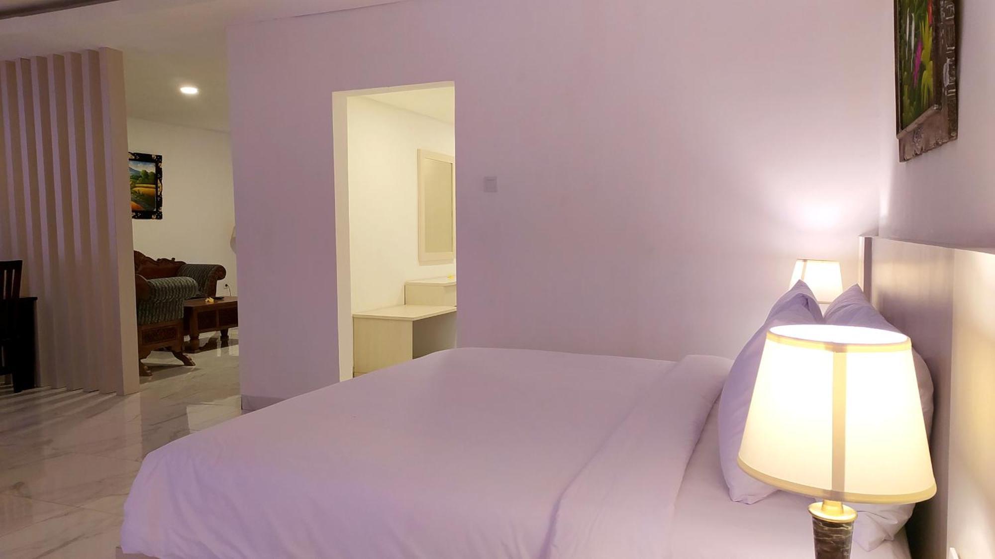 Puri Lovina Otel Dış mekan fotoğraf