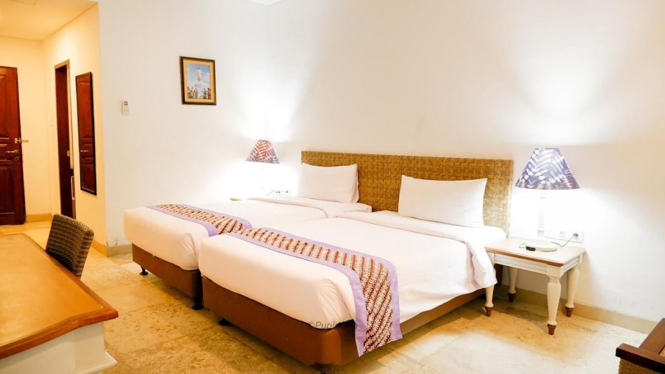 Puri Lovina Otel Dış mekan fotoğraf