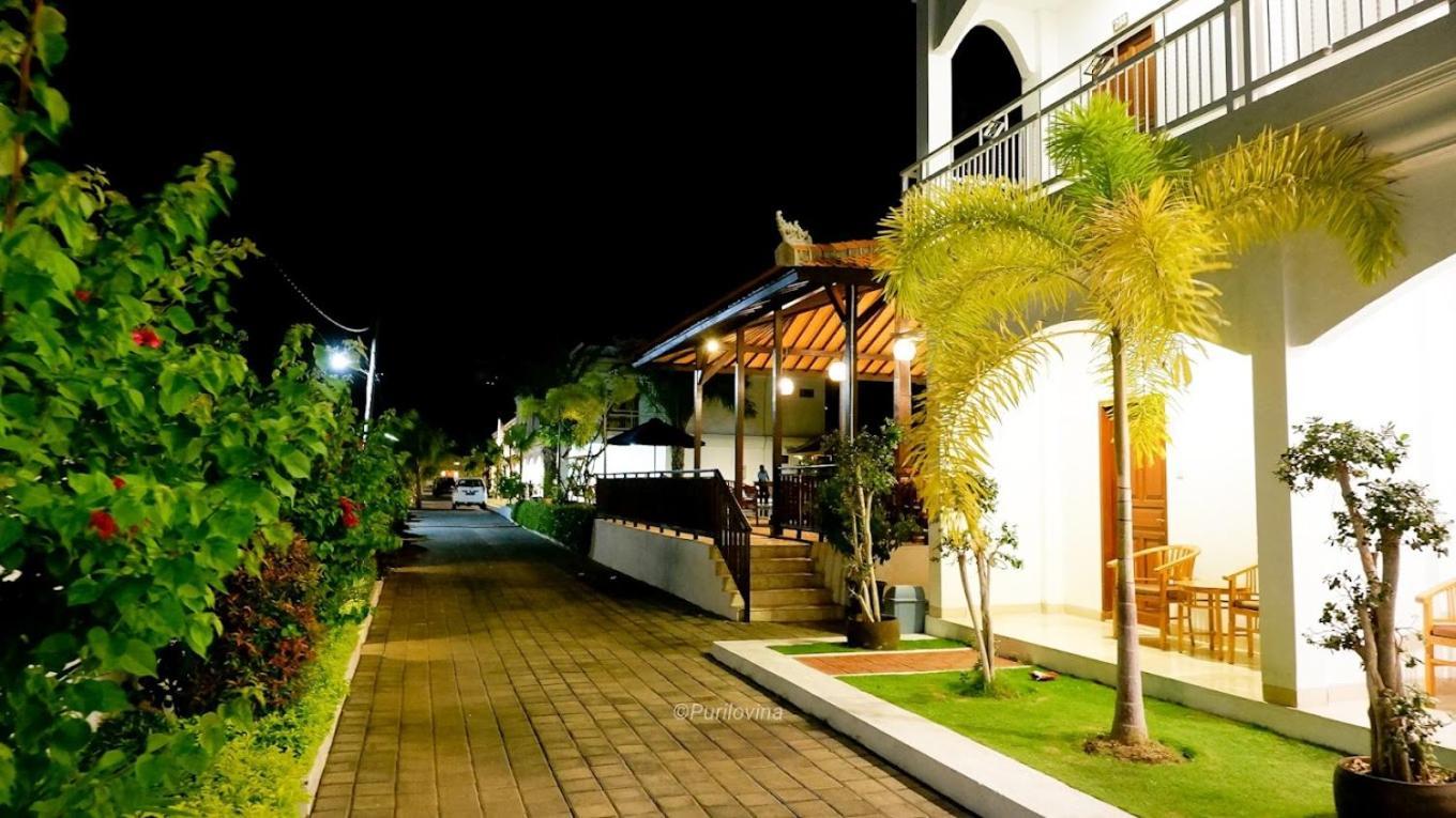 Puri Lovina Otel Dış mekan fotoğraf